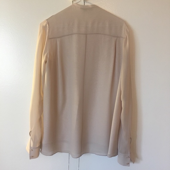 Vince 100% Silk Button-Up - Picture 4 of 8